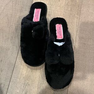 Kate Spade women’s slippers.